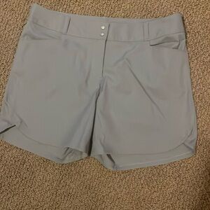 NWT women’s Addidas Golf Shorts Sz12 Gray